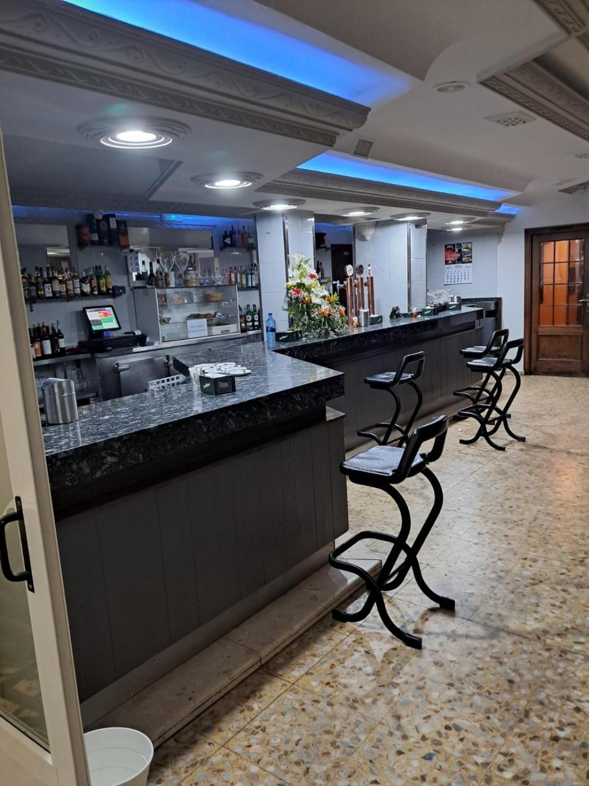 Hostal San Miguel Villalobar Экстерьер фото